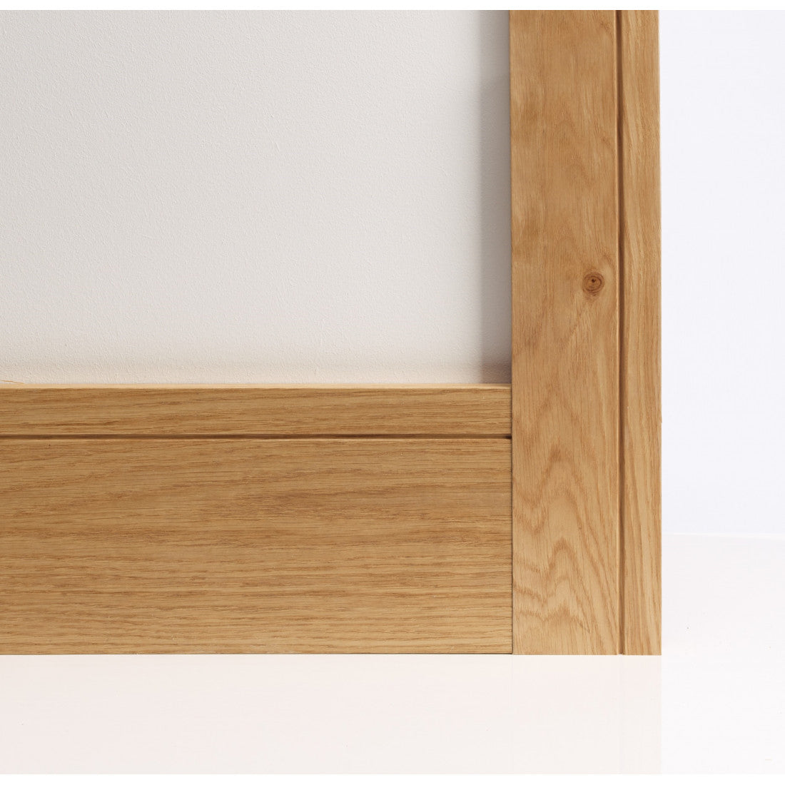Oak-Shaker-Skirting-L-1100x1100w