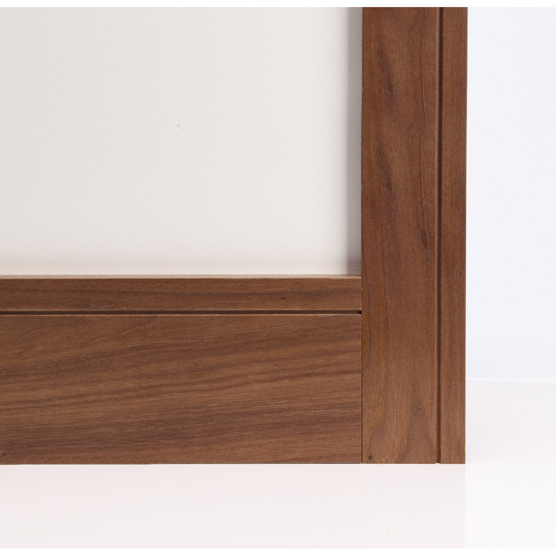Walnut-Shaker-Skirting-L-1100x1100w