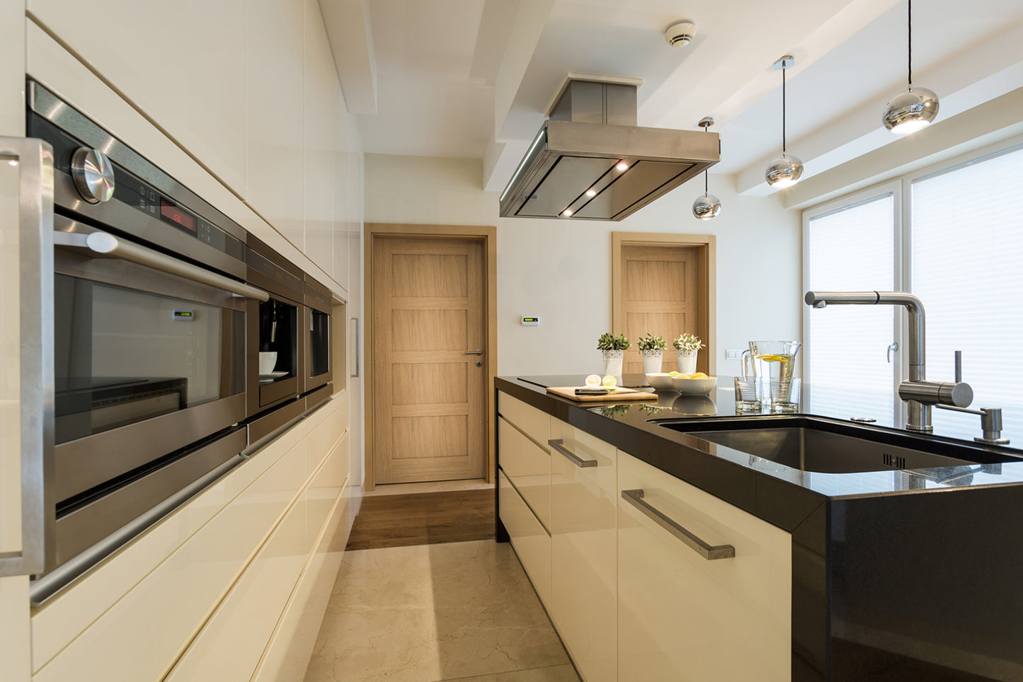 Contemporary 4 Panel Oak Internal Door life