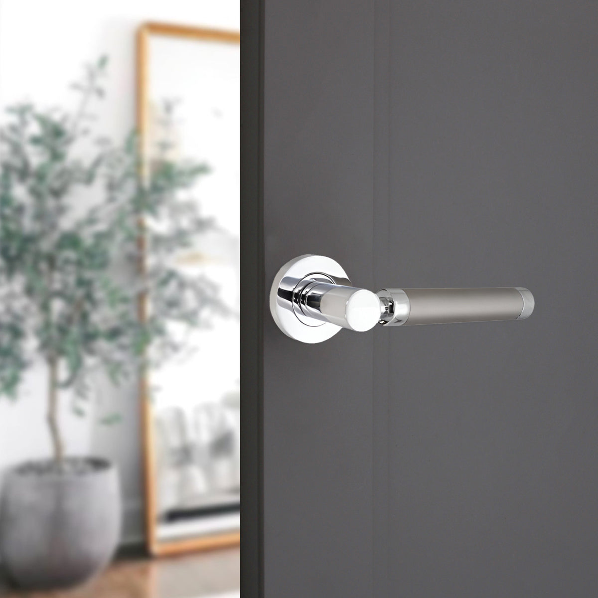Zest Lever Door Handle Dual Tone Black/Chrome