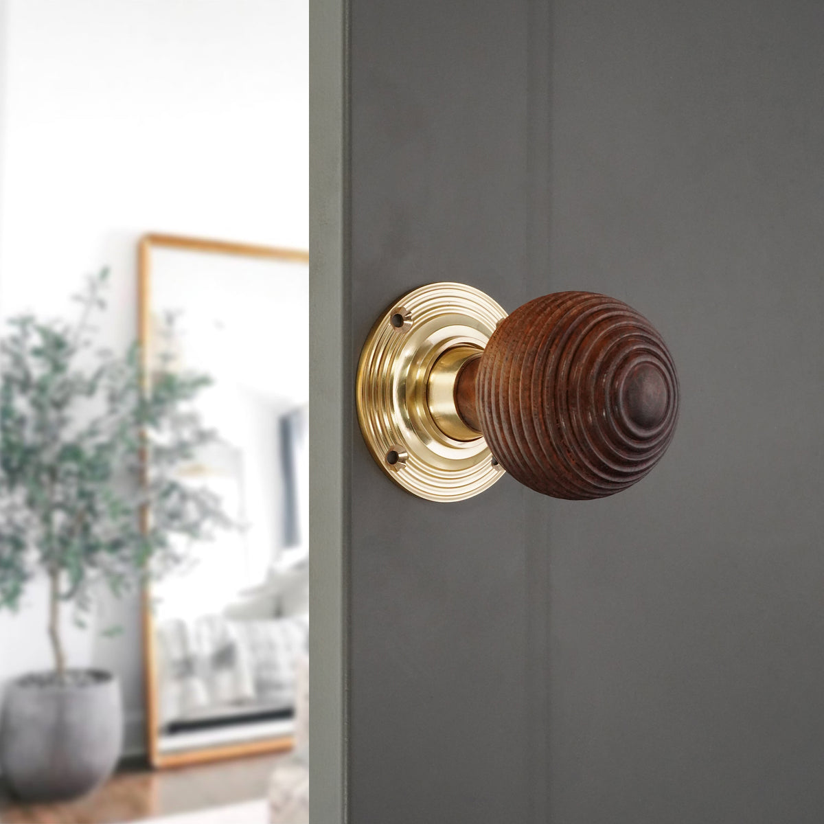 Rosewood Beehive Rim/Mortice Door Knob Polished Brass