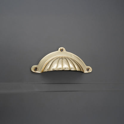 Shell Cup Pull Polished Brass