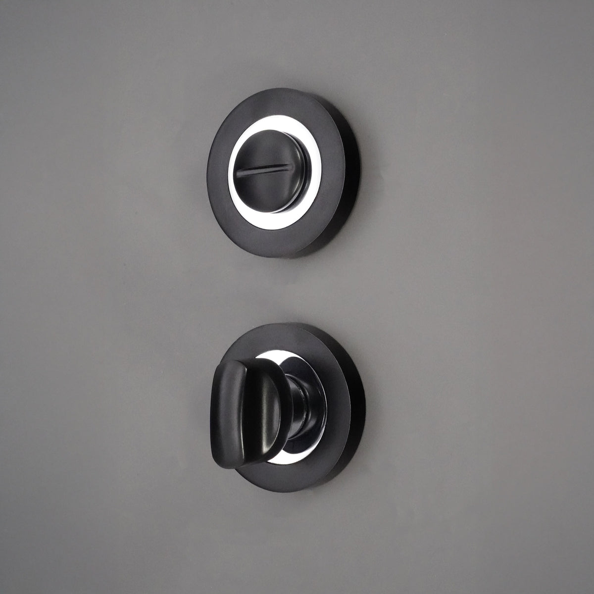 Standard Turn & Release Black & Chrome