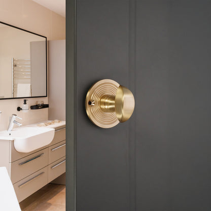 Beehive Turn & Release Satin Brass