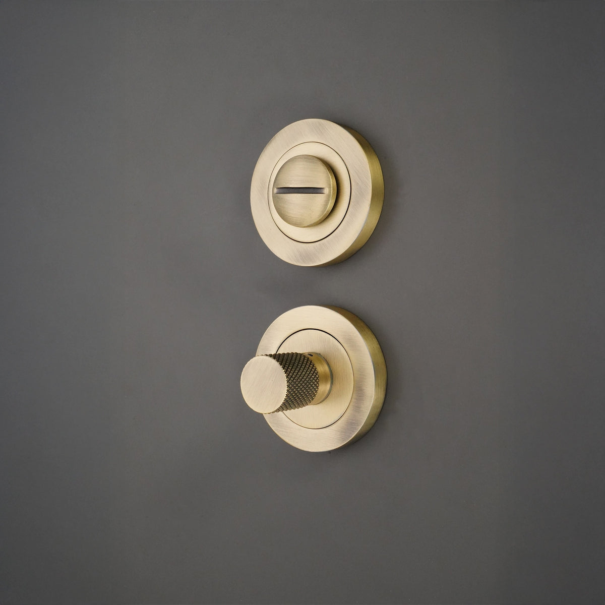 Connaught Knurled Turn & Release Matt Antique