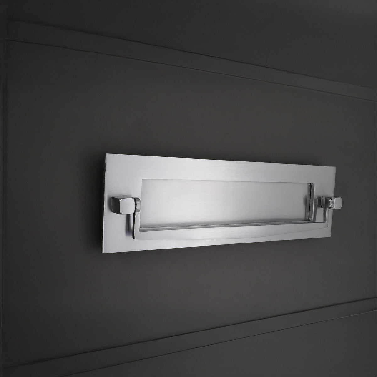 Regency Knocker Postal Plate 250mm Satin Chrome