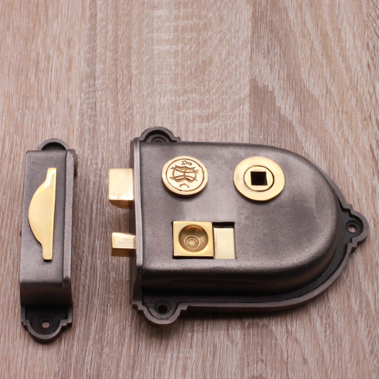Cromwell Rim Latch Pewter